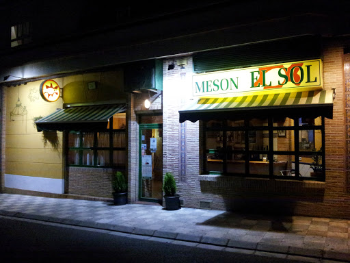 Mesón El Sol: Deliciosas croquetas en el corazón de Albacete 1 AF1QipOdA8pUNgSHRgEiiaqVJ6IgZ8MfLUNlL37 oWMj
