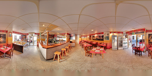Cafe-Bar Reina Monica: Auténtica cocina española en el corazón de Granada 1 AF1QipOed5TCuOFbWP4tjfg34qAGIdchH8Weop6ZADlZ