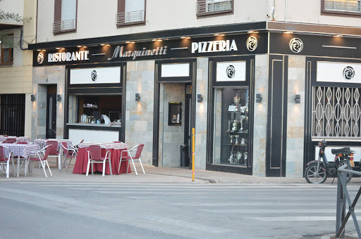 Marquinetti, España: Disfruta auténticas pizzas en un rincón acogedor de Tomelloso 1