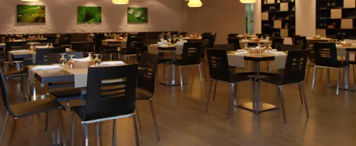 CAFETERÍA RESTAURANTE BAMBÚ: Un rincón único en Soria con sabores exóticos