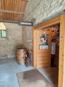 A Sacabeira Café-Bar Cultural: Sabor y encanto en Cervo para disfrutar con amigos y familia 9 AF1QipOghDDxwF3sy7cSFuMa2jgs7MVJDeKiRtLZv1jz