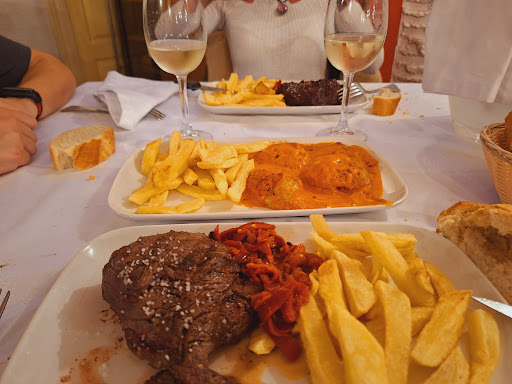 Bodegón La Viña: Sabores auténticos en el corazón de Logroño 52 AF1QipOhTcFuuzBclgDLFaIucl9iFu8a8FUGvQEGAMyV