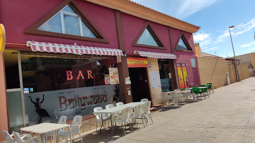 Bollywood Bar & Restaurant: Sabor indio exquisito en el corazón de Cartagena 52 AF1QipOhp9rc HqpXngxeyPcv QnlSFuSgphd5XvuIRI
