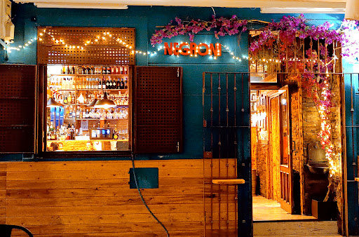 Negroni Pizza Bar: Sabor auténtico en el corazón de Granada 4 AF1QipOiHF3PNOrNyzcrUFfawlcXUdXs I UlwZCd7sY