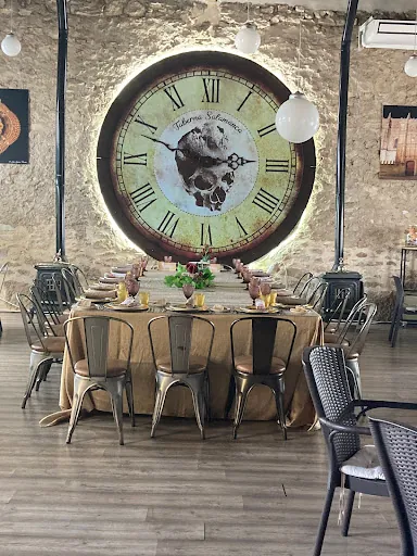 Taberna Salamanca: Delicias en un antiguo tren en Cotillas