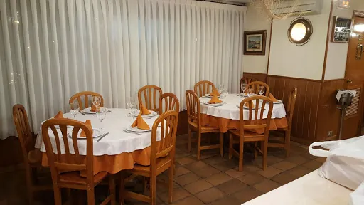 El Timon De Terraza: Deléitate con mariscos frescos en un encantador rincón de Madrid, donde la parrillada es la estrella y la terraza te espera para una experiencia inolvidable 1 El Timon De Terraza: Deléitate con mariscos frescos en un encantador rincón de Madrid, donde la parrillada es la estrella y la terraza te espera para una experiencia inolvidable