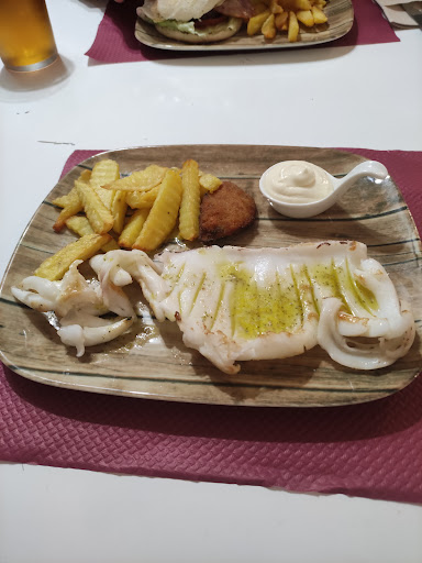Bar y restaurante doven: Sabor auténtico en el corazón de Pamplona 5 AF1QipOlYx1j5f83G4einT RY v1Z2w Ny1o0p dl7AT