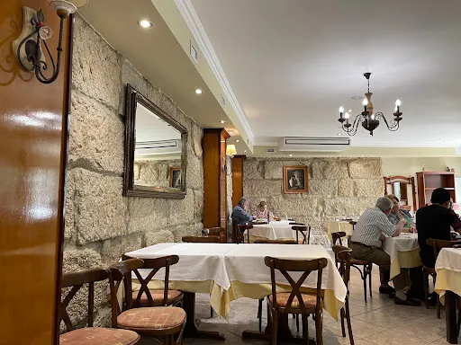 la Cubana Restaurante: Deliciosas anguilas en el corazón de O Carballiño