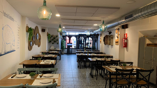 Honky Tonk Taberna Extremena: Sabor auténtico en Monesterio con tapas irresistibles 43 AF1QipOmV3hK cJbS kWFVM 4bYBeFawJRR2x 3N9EbM