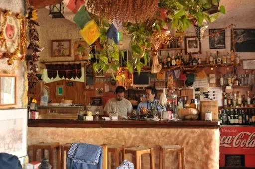 Cuevas de la Mora Luna: Sabores extraordinarios en un rincón encantador de La Taha