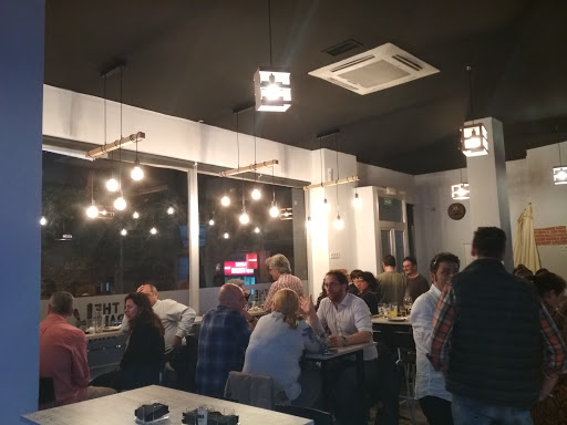 The Kraft Bar: El rincón vegano de Mérida con tapas irresistibles 1 AF1QipOml5h3cUfinjE5GDYOxCijfqAkt69dU h2qz8