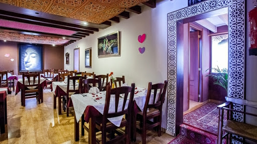 Jaipur Tandoori: Deliciosa cocina india en Palma, ¡un festín de sabores! 60 AF1QipOnPBHDw1LUA4cqjFZS20VPuWufd8l6SnkKkIU