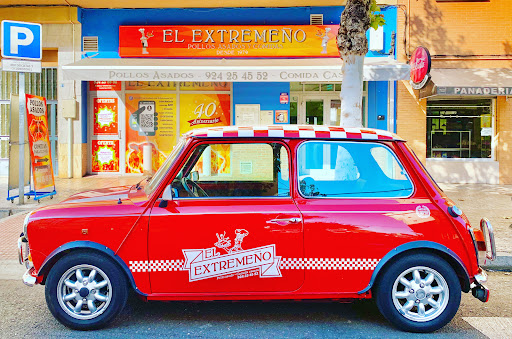 El Pollo Asado Extremeno: Sabor auténtico en el corazón de Badajoz 46 AF1QipOnepu7hLiElAlI3dhmLGv7TozNMRaYInO B iS