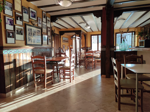 Restaurante La Hacilla: Disfruta de sabores únicos en un rincón encantador de Güejar Sierra 29 AF1QipOo0jLfCydzpkc Km OYMvJNVvUiOPvwH32e0k