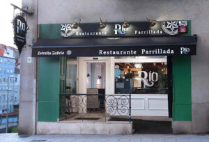 Río Restaurante Parrillada: Sabores extraordinarios de Ourense en un ambiente acogedor 11 AF1QipOoPBj5Mit0uRYrPVDNgA8I eNn3ibcAOymcA7L