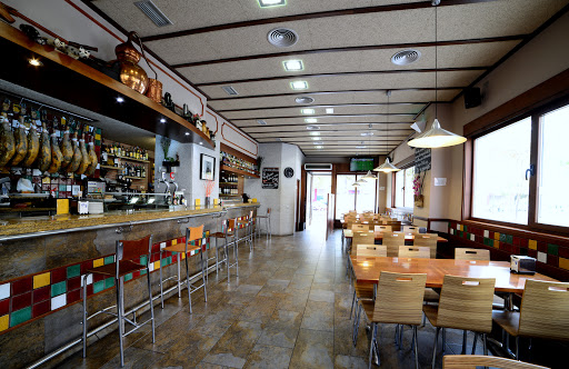 Bodega Atabal: Sabores vegetarianos en un ambiente familiar en Burgos 1 AF1QipOoe6kerWjV6RDSyWRMmDWj7XArPwwrG42z4X60