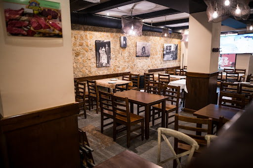 Casa El Marmio: Sabor asturiano en un rincón acogedor de Oviedo 29
