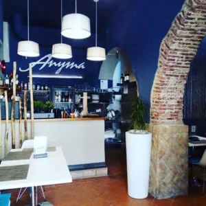 Anyma: Encanto italiano en Ayamonte con pizzas irresistibles