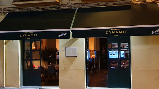 Dynamit: Sabores explosivos en el corazón de Málaga 39 AF1QipOs1wwCh2SlHXTm sdJi75YthIJYKEslgczSccj