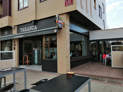 Restaurante Tarasca: Sabor mediterráneo en Logroño y un ambiente inigualable 1