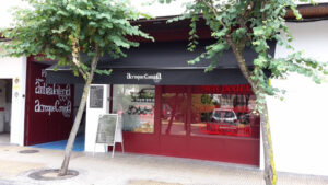 Acroque Comida: Deliciosas croquetas en un rincón acogedor de Ourense 6 AF1QipOxLdZsyMdUZF55NBOThWnLEpNhEF5XcIR8h6j4