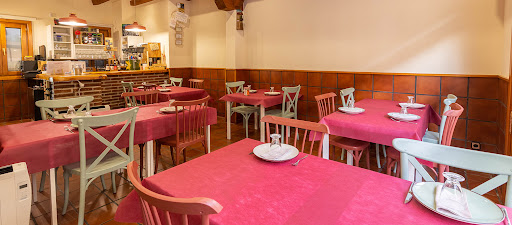 Restaurante DeCasa: Sabores auténticos en el corazón de Riaza 1 AF1QipOy8kPslM4NqOYhGYDqcQLkH zZSnahmvAfFjXN