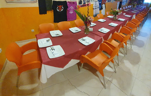 islemm: Deliciosa comida casera en un ambiente familiar en Burgohondo 30 AF1QipOyMbZD8TyU1WKp1qkUbcr4jNBiO1gWnGJjqH5