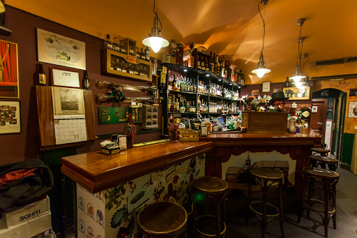 Residence Cafe: Un rincón acogedor en Bilbao para disfrutar de exquisitas copas y buen ambiente 26 AF1QipOyOKgxVusAm1dFmA Yl5C1rwDhByYI88U0o H5