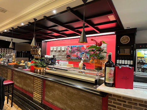 Tarradellas Restaurante: Sabor excepcional en el corazón de Cieza 33