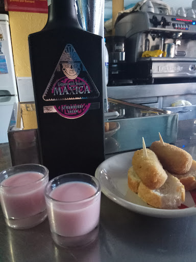 Bar San Siro: Un rincón acogedor en Palencia con sabor auténtico 1 AF1QipOync4LB6aIq