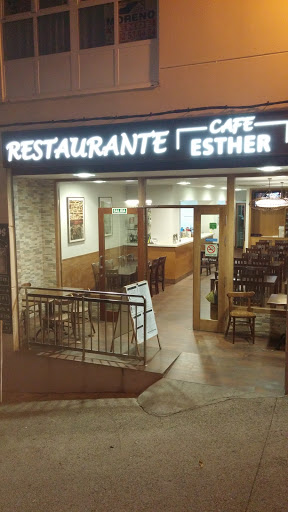 Restaurante Esther: Comida deliciosa en un rincón acogedor de Triacastela 60 AF1QipP yGEGhKyDvADRHnz6pG66g8OPPzNIjITi1JSC