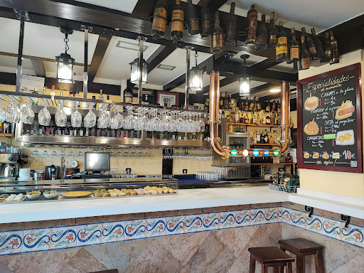 Bar Bacaicoa: Sabores auténticos en el corazón de Bilbao 56 AF1QipP2KS2QGFSaw7G2ceoSk5y9 M11LwKHj1rPI8gu