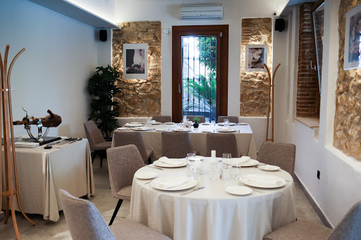 Natxo Sellés: Delicias mediterráneas en un rincón acogedor de Cocentaina 1 AF1QipP2mMcUSDu4jUE2pIpuwaslLuXDb8R2bV 3Lqq4