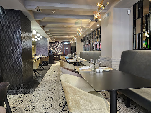 Asador Zarcillo: Sabores irresistibles en el corazón de Logroño 26 AF1QipP4umG4Bd6WLoNqiAvclfwFi4