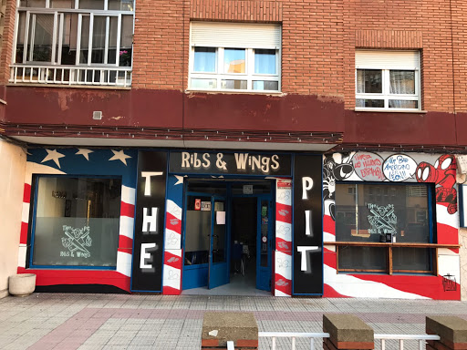 THE PIT Ribs & Wings: Auténtica cocina americana en León con un ambiente acogedor 38 AF1QipP5CM1KOc8St7QZQl8TcfvywZ9rcjKKCs5XVd9Y