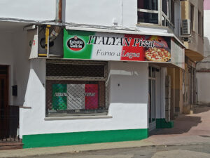Italyan Pizza: Deliciosas pizzas al horno de leña en Motilla del Palancar 6 AF1QipP8GQlL5w1GmuuFvCJpK0MsUbV5cW5qL uglMVP
