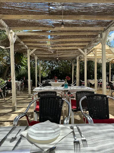 Victoria Station Restaurant: Sabores europeos y tapas irresistibles en Parcent