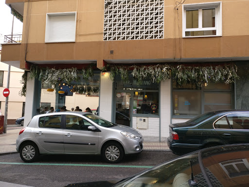 Gran Tasca Bar Manzano: Tu rincón ideal en Salamanca para disfrutar de tapas exquisitas y un ambiente vibrante 1 AF1QipPAiHu0TO6o5GS dXVhVsWeTK2hcKFgSbJgS70Y