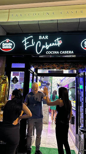 El Cubanito: Sabor caribeño en el corazón de Madrid, donde la música y la tradición cubana se fusionan en cada bocado 1 AF1QipPAk0lbhLXg6qLdD0IGKBsVWIlVjCQ q4bd4nLi