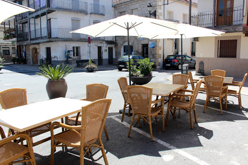 Restaurante Pepe Tomás: Sabores auténticos en Candeleda, ¡no te lo pierdas! 14