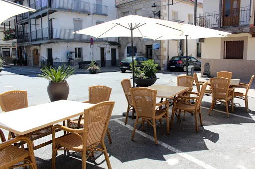 Restaurante Pepe Tomás: Sabores auténticos en Candeleda, ¡no te lo pierdas! 1 Restaurante Pepe Tomás: Sabores auténticos en Candeleda, ¡no te lo pierdas!