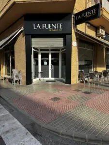 Restaurante La Fuente: Sabor casero en Elx con un ambiente acogedor