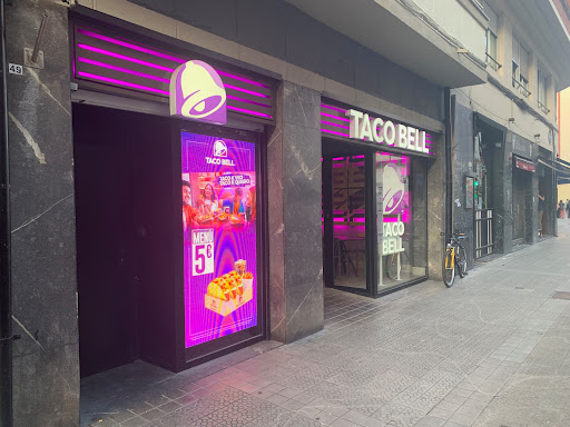 Taco Bell - Bilbao: Deliciosos sabores tex-mex en el corazón de Bilbao 5 AF1QipPDqV3qnk5DE A7idVM1E8K0mb05qoPoETYrNzz