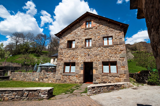 Hotel Rural La Bolera: Deliciosa comida en un entorno natural acogedor 4