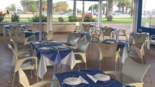 La Ballena Azul: Sabores del mar en la terraza de Motril 57 AF1QipPGJGDJ2cj6q3T5MTuNmhNsRgBv7mnnXIn8ww5s