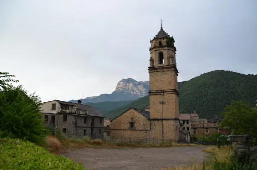 Hotel Turmo: Sabores auténticos en un rincón encantador de Labuerda