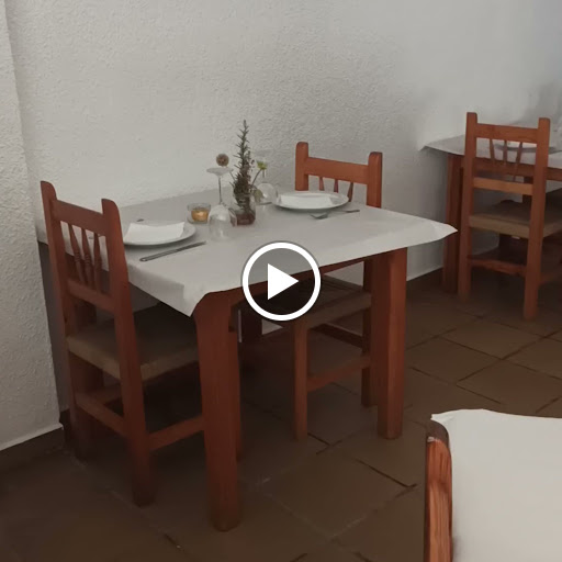Bar Casa Juan: Un rincón en Molinicos con exquisitas chuletas a la brasa 28 AF1QipPIbm58ixRh3Q5jHzJCFsw P3GS4sKuBFaYlMvr