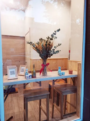 Restaurante OKI-NAMI IZAKAYA: Delicias japonesas en el corazón de Málaga