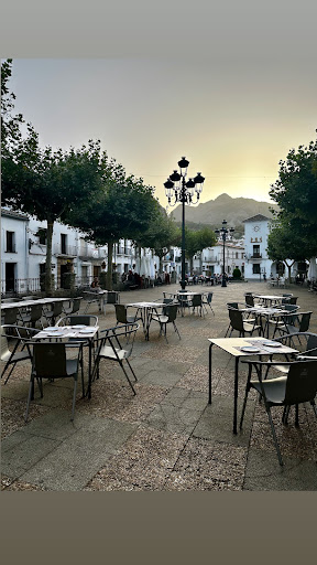 La cocina del Gaidovar: Sabores auténticos en el corazón de Grazalema 37 AF1QipPKyi4UJk2B1JZq N tuMcuEgAiIvldPT0CRiY