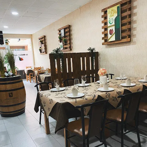 El Barin De Eli: Disfruta el mejor cachopo en Oviedo